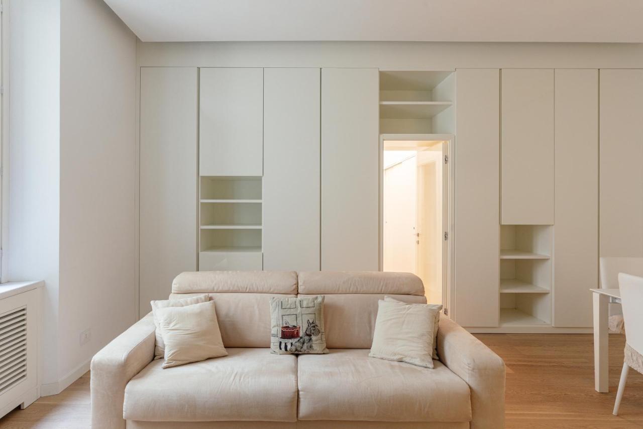 Appartement Tritone Minimal à Rome Extérieur photo